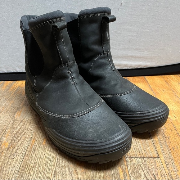 TEVA 3M Thinsulate Loge Peak Waterproof Boot Sz 10 - Picture 1 of 9